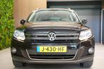 Volkswagen Tiguan 1.4 TSI Sport&Style / Pano / Trekhaak / PD, Auto's, Voorwielaandrijving, Euro 5, Gebruikt, Zwart