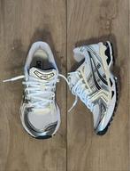 Asics gel kayano 14, Wit, Nieuw, Ophalen of Verzenden, Sneakers of Gympen