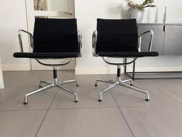 Vitra eames ea107 stoelen hopsak zwart / chroom beschikbaar voor biedingen