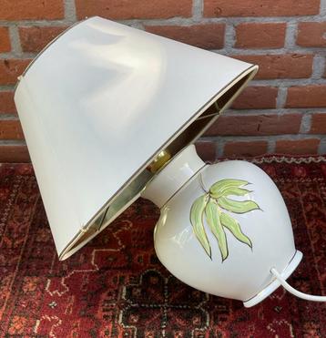 Vintage Italiaanse lamp wit goed mint bladmotief chic beschikbaar voor biedingen