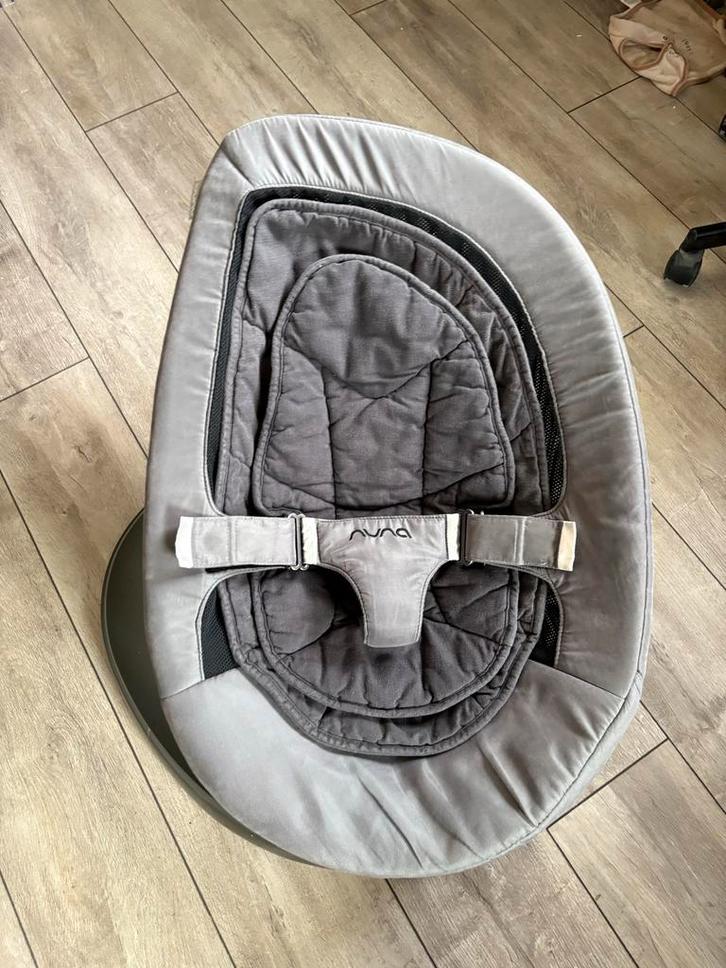 Nuna LEAF grow, Kinderen en Baby's, Wipstoeltjes, Zo goed als nieuw, Schommelstoel, Overige merken, Met gordel(s) of riempje(s)