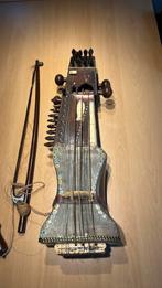 Originele en mooie Sarangi( Hindoestaanse Strijluit), Muziek en Instrumenten, Strijkinstrumenten | Violen en Altviolen, Ophalen of Verzenden