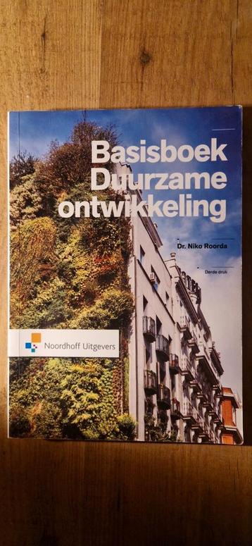 Niko Roorda - Basisboek duurzame ontwikkeling beschikbaar voor biedingen