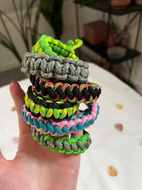 7x Paracord armbanden diverse maten samen €5, Sieraden, Tassen en Uiterlijk, Armbanden, Nieuw, Overige materialen, Overige kleuren