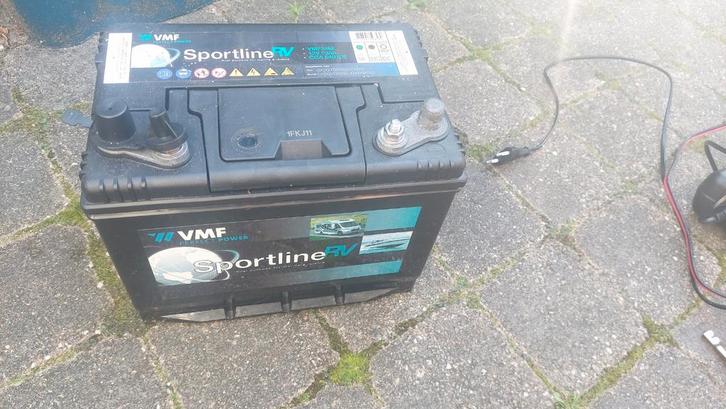 VMF Sportline accu 12V–73Ah incl. accubak en smart oplader, Auto-onderdelen, Accu's en Toebehoren, Gebruikt, Ophalen