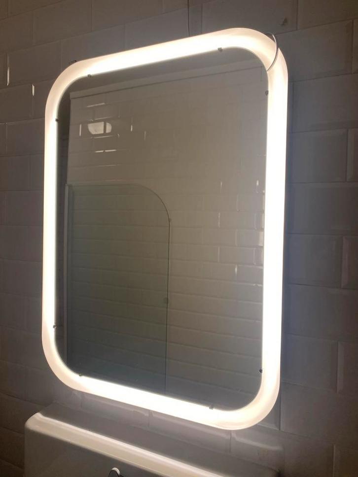 IKEA Storjorm Spiegel met Verlichting - 80x60cm, Huis en Inrichting, Woonaccessoires | Spiegels, Zo goed als nieuw, 75 tot 100 cm