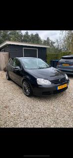 Volkswagen Golf 1.6 75KW 3D 2005 Zwart, Auto's, Voorwielaandrijving, 4 cilinders, 620 kg, 1200 kg