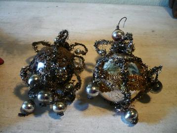 Prachtige oude feathertree kerstbal met lametta tinsel beschikbaar voor biedingen