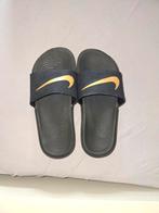 Zwart met goude badslippers maat 32, Zwart, Nike, Overige maten, Ophalen of Verzenden