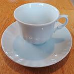 Fraai theekopje met schotel - Wunsiedel Bavaria, Ophalen of Verzenden, Zo goed als nieuw, Overige stijlen, Kop(pen) en/of Schotel(s)