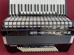 Z.g.a.n. duitse Weltmeister Achat IV accordeon. 4 korig ., Zo goed als nieuw, 120-bas, Weltmeister, Met riemen
