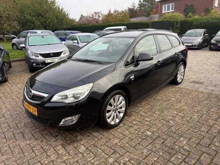 Opel Astra Sports Tourer 1,6 (bj 2012), Auto's, Opel, Te koop, Astra, ABS, Airbags, Airconditioning, Alarm, Boordcomputer, Climate control