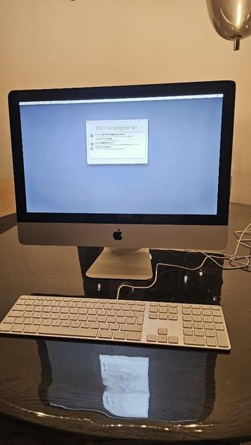 iMac 21.5-inch (medio 2011) met Apple keyboard beschikbaar voor biedingen
