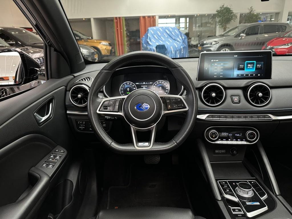 Seres 3 52kWh [ TREKHAAK I PANO DAK I SNELLAAD I 360 CAM ], Auto's, Seres, 12 maanden, 0 cilinders, Gebruikt, Zwart