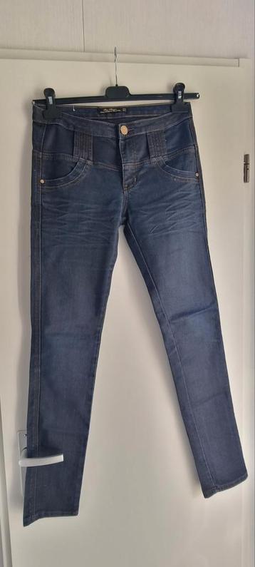 Nieuwe stretch Spijkerbroek, hoge Taille  Maat 40 beschikbaar voor biedingen