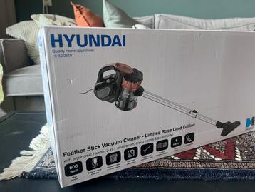 Hyundai Steelstofzuiger /Nieuw in doos /Roségoud /600watt beschikbaar voor biedingen