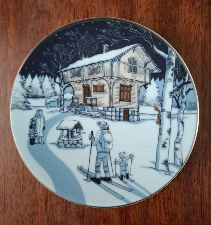 Arabia Finland Tove Slotte wandbordje met winterlandschap, Huis en Inrichting, Woonaccessoires | Wanddecoraties, Zo goed als nieuw