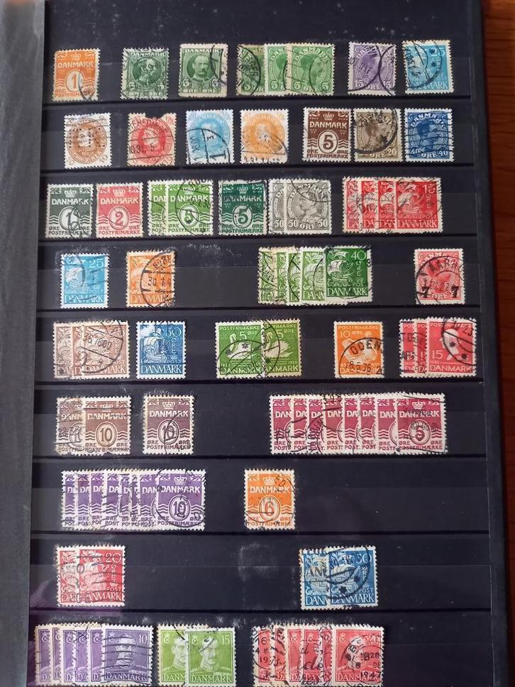 2 stockboeken postzegels Denemarken, Postzegels en Munten, Postzegels | Volle albums en Verzamelingen, Buitenland, Ophalen of Verzenden