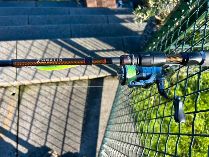 Aangeboden : Hengel Westin W4 / Molen Nasci 2500, Watersport en Boten, Hengelsport | Roofvissen, Zo goed als nieuw, Molen, Ophalen of Verzenden