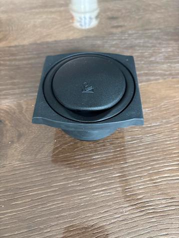 Ford Kuga Asbak - Origineel beschikbaar voor biedingen