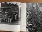 Amsterdam in de vier jaargetijden - G. Hoekstra - boek 1947, Boeken, 19e eeuw, Ophalen of Verzenden, G. Hoekstra