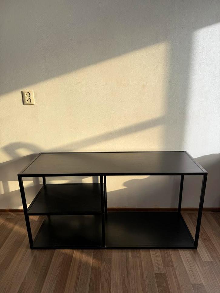 Zwarte open wandkast/tv meubel, Huis en Inrichting, Kasten | Televisiemeubels, Gebruikt, Minder dan 100 cm, 100 tot 150 cm, 25 tot 50 cm