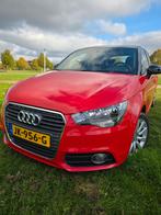 Audi A1 sportback 1.2 Tfsi 2014 Rood met open dak!, Auto's, Audi, Voorwielaandrijving, Stof, A1, 4 cilinders