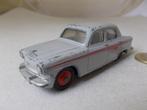 1959 Dinky Toys 176 AUSTIN A-105 SALOON.