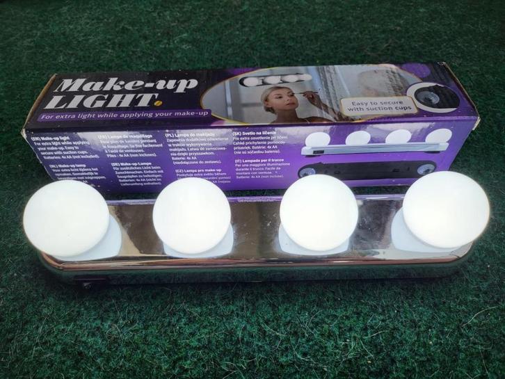Zo goed als nieuwe make-up lamp met 4 bollen, Sieraden, Tassen en Uiterlijk, Overige Accessoires, Zo goed als nieuw, Ophalen of Verzenden