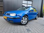 Volkswagen Golf 2.0 AUTOMAAT 2002 Blauw, 4 cilinders, 1984 cc, Blauw, Bedrijf