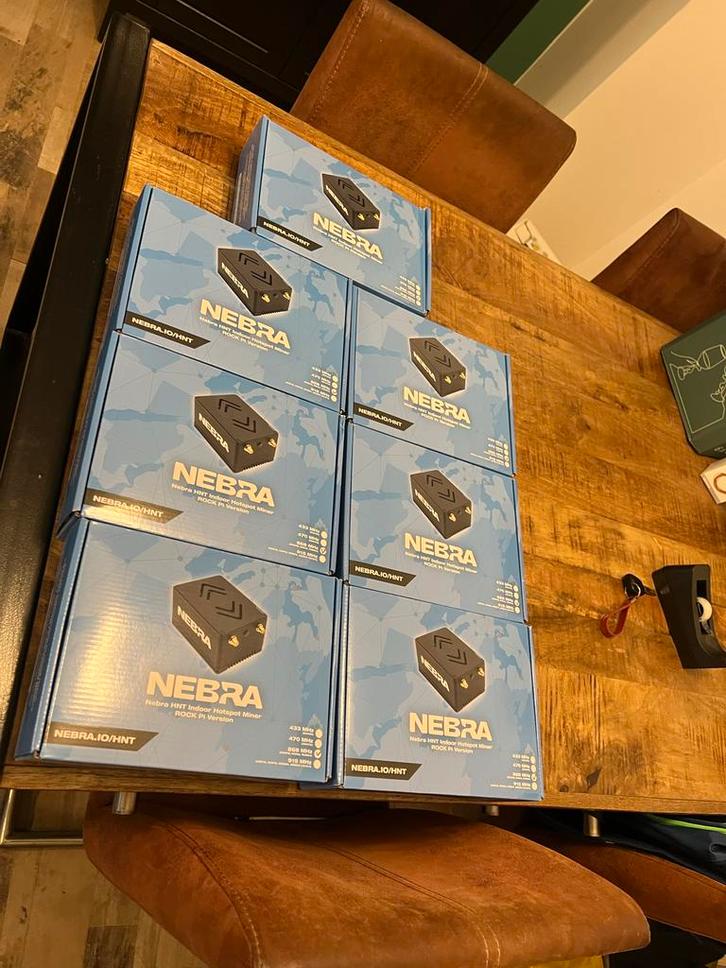 7x Nebra HNT Indoor Hotspot Miner - Helium Mining, Computers en Software, Routers en Modems, Gebruikt, Router, Ophalen of Verzenden