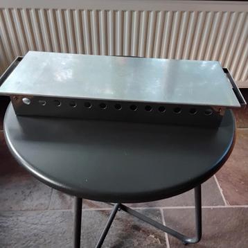 Vintage metalen rechaud, warmhoudplaat voo 3 waxinelichtjes  beschikbaar voor biedingen