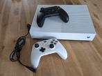 Xbox One S 1TB + 2 controllers, Spelcomputers en Games, Spelcomputers | Xbox One, Xbox One, Zo goed als nieuw, Ophalen