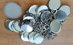 Materiaal voor 50 sleutelhanger buttons (56mm), Verzamelen, Speldjes, Pins en Buttons, Nieuw, Ophalen of Verzenden, Button, Overige onderwerpen