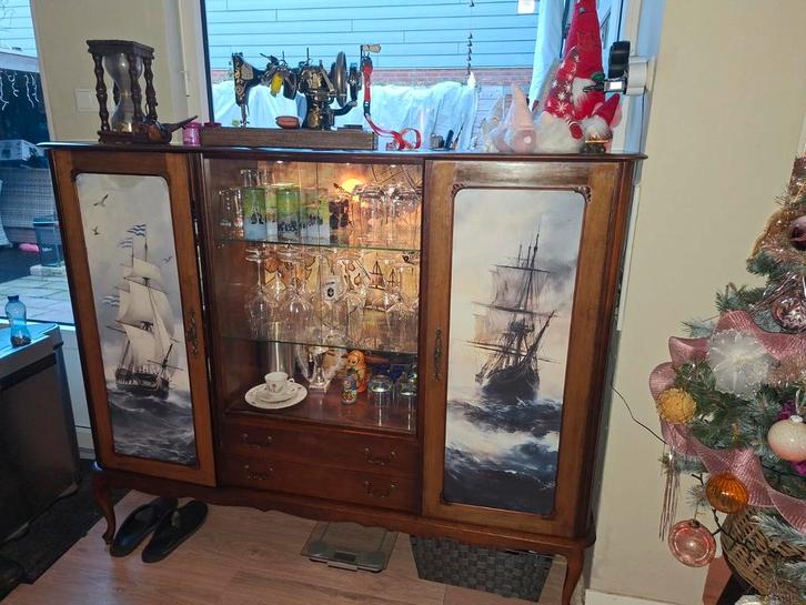 Buffetkast  gratis, Huis en Inrichting, Kasten | Buffetkasten, Gebruikt, 200 cm of meer, 25 tot 50 cm, Ophalen