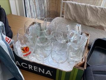 Glaswaren (bier, koffie, wijn) beschikbaar voor biedingen