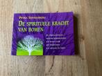 de spirituele kracht van bomen helende eigenschappen boek, Ophalen of Verzenden, Zo goed als nieuw, Spiritualiteit algemeen, Overige typen