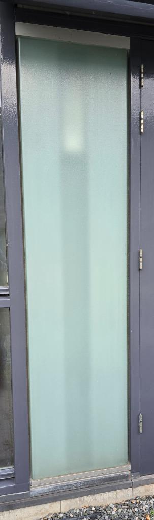 Glazen voorzet buitenlamp beschikbaar voor biedingen