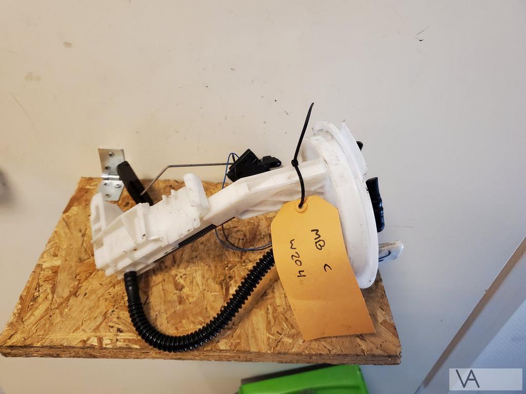 Mercedes C klasse W204 2007 - 2014 brandstofpomp in tank €50, Auto-onderdelen, Brandstofsystemen, Mercedes-Benz, Gebruikt, Ophalen of Verzenden