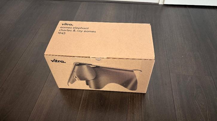 Vitra Eames Elephant Small, Kinderen en Baby's, Speelgoed | Hobbelfiguren, Nieuw, Ophalen of Verzenden