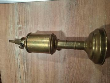 Antiek olielamp ook wel snotneus genoemd beschikbaar voor biedingen