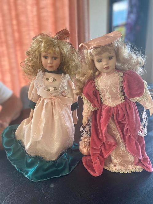 Twee porseleinen poppen, Verzamelen, Poppen, Gebruikt, Pop, Ophalen of Verzenden