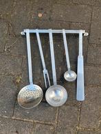 Ouderwetse lepel set soep vlees pan jaren 60 metaal €14,50, Ophalen of Verzenden, Gebruikt, Rvs of Chroom, Vaatwasserbestendig