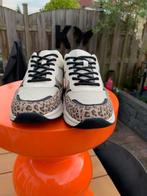 NIEUWE sneakers Graceland met panterprint maat 37, Beige, Nieuw, Ophalen of Verzenden, Sneakers of Gympen