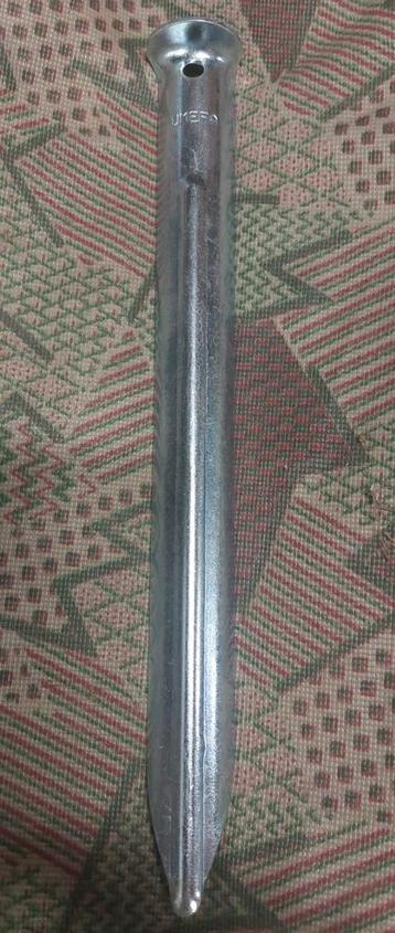 Tentharing metaal, halfrond 23cm - zo goed als nieuw 47 st. beschikbaar voor biedingen