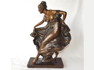 Ernst Seger – Danseres met zwierige jurk, Jugendstil beeld beschikbaar voor biedingen