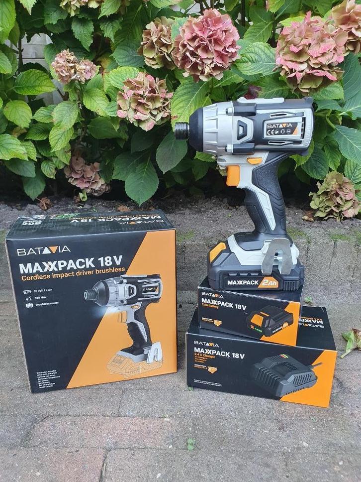 Aanbieding Accuslagschroevendraaier + Accu en Lader € 80,00, Doe-het-zelf en Verbouw, Gereedschap | Overige machines, Nieuw, Ophalen of Verzenden