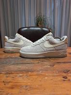 Nike Air Force 1 Premium Suède 'Light Bone' Size 40, Nike, Ophalen of Verzenden, Grijs, Sneakers of Gympen