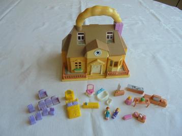 Leuk huisje met accessoires zgan beschikbaar voor biedingen