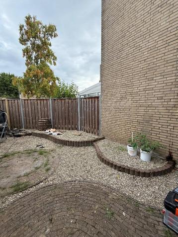 Betonnen tuin palissadebanden tegels beschikbaar voor biedingen